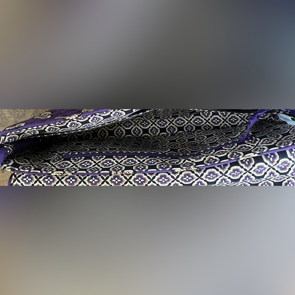 Nwt vera bradley knot just a clutch purse purple paisley - Picture 7 of 14